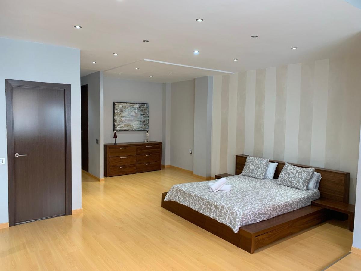 Luxury Apartment Mercat Central タラゴナ エクステリア 写真
